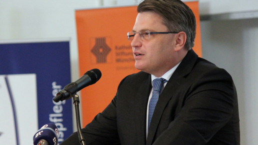 winfried bausback bayrstaatsministeriumderjustiz