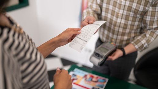 Ab 2025: Name auf Kassenbon