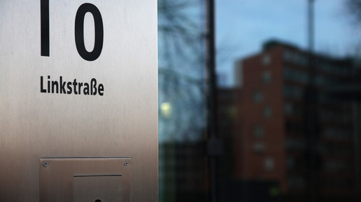 Pfizer Linkstrasse eingang pfizer