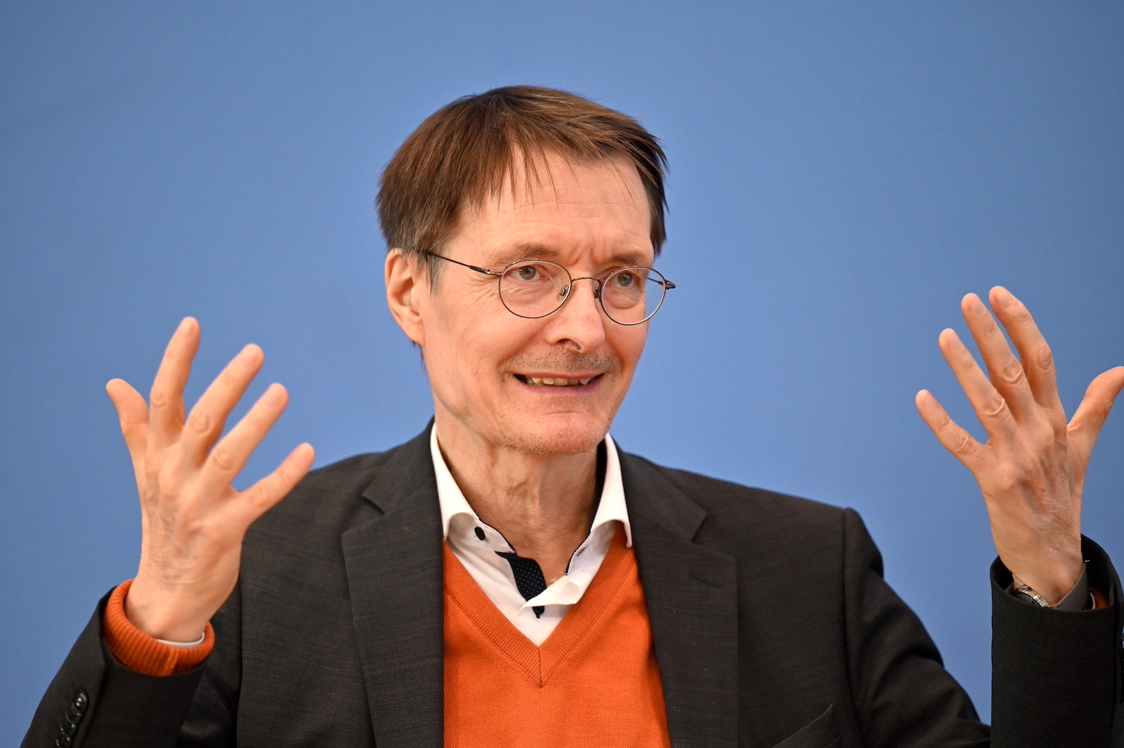 Protesttag Lauterbach hetzt Versicherte auf APOTHEKE ADHOC